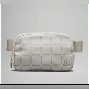 NWT *SOLD OUT Lululemon Everywhere Belt Bag 1L Wordmark Grid Mini Raw Linen